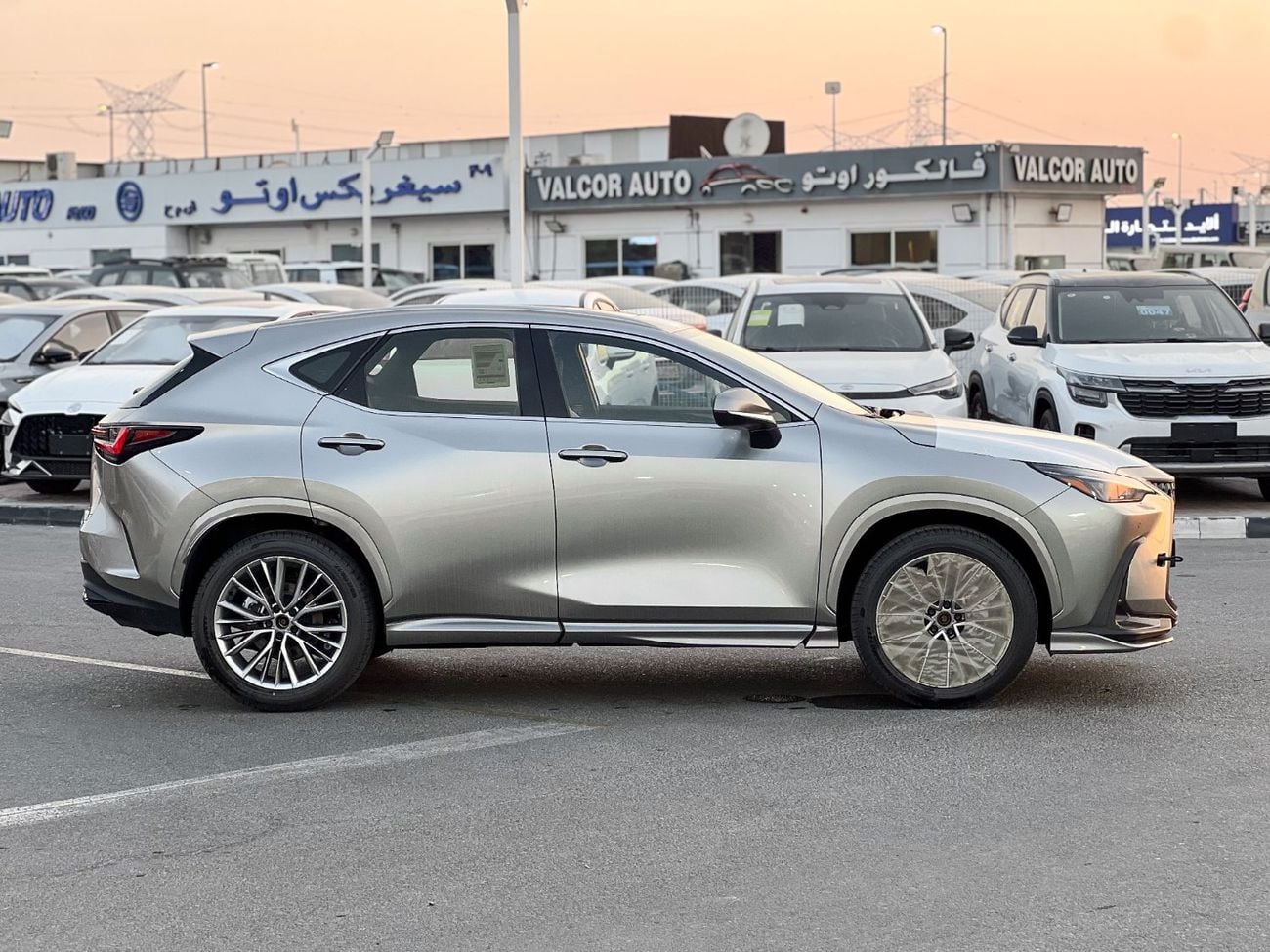 Lexus NX350 EXPORT ONLY - Lexus NX350 2.4L Elite