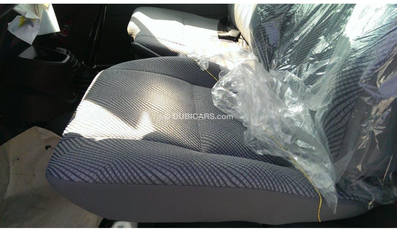 Toyota Land Cruiser Hard Top 78 LX 13, Diesel, 13 Seats