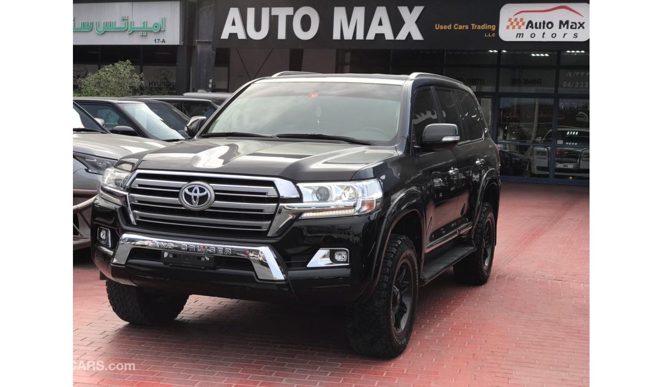 تويوتا لاند كروزر LANDCRUISER GXR V8 XTREAM 2017