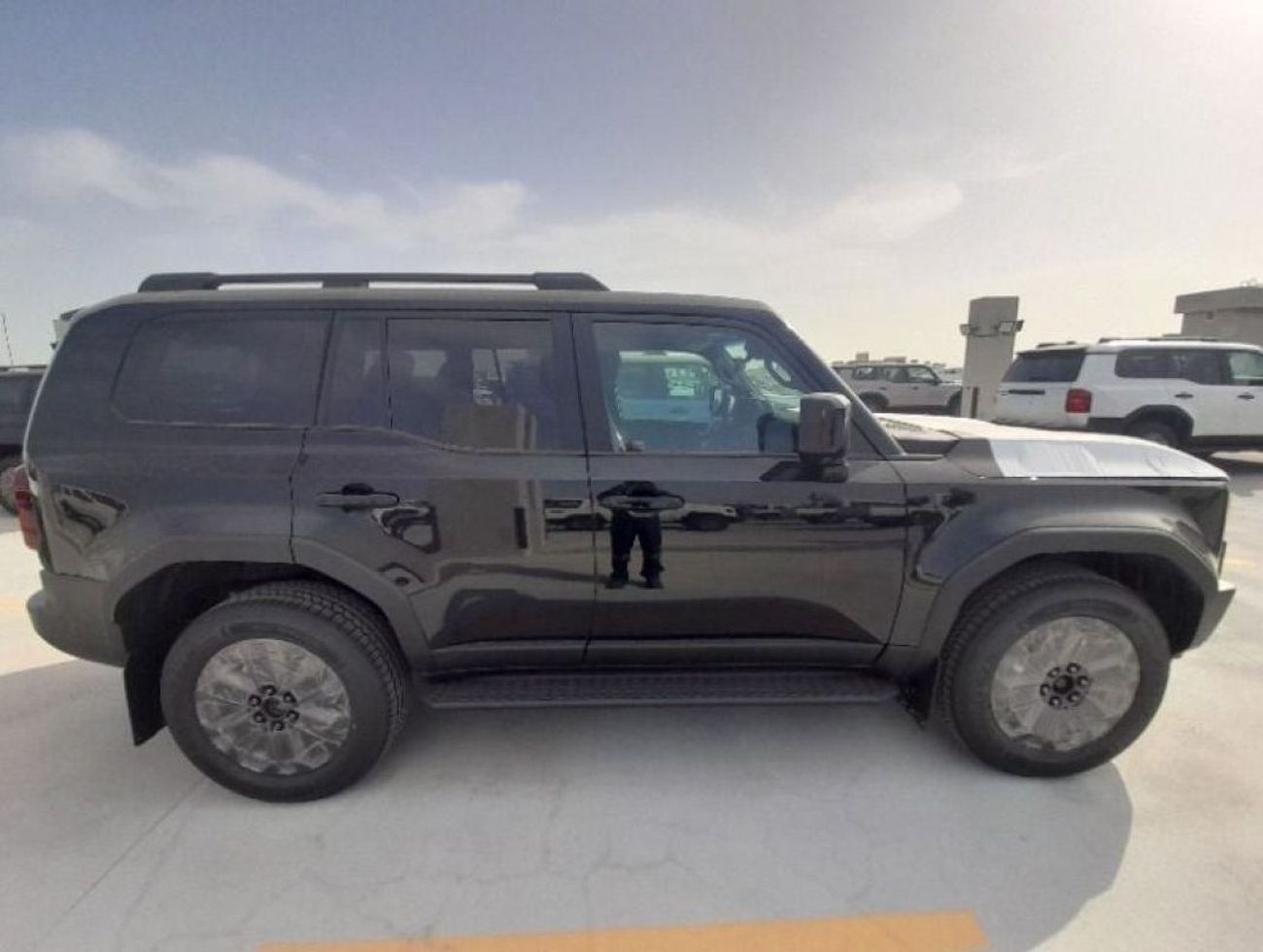 تويوتا برادو PRADO LUXURY 2.4L PETROL | 2025 | 0 KM | BRAND NEW | 03 YEARS WARRANTY