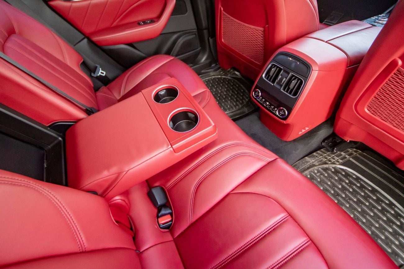 Maserati Levante Std 3.0L (345 HP)