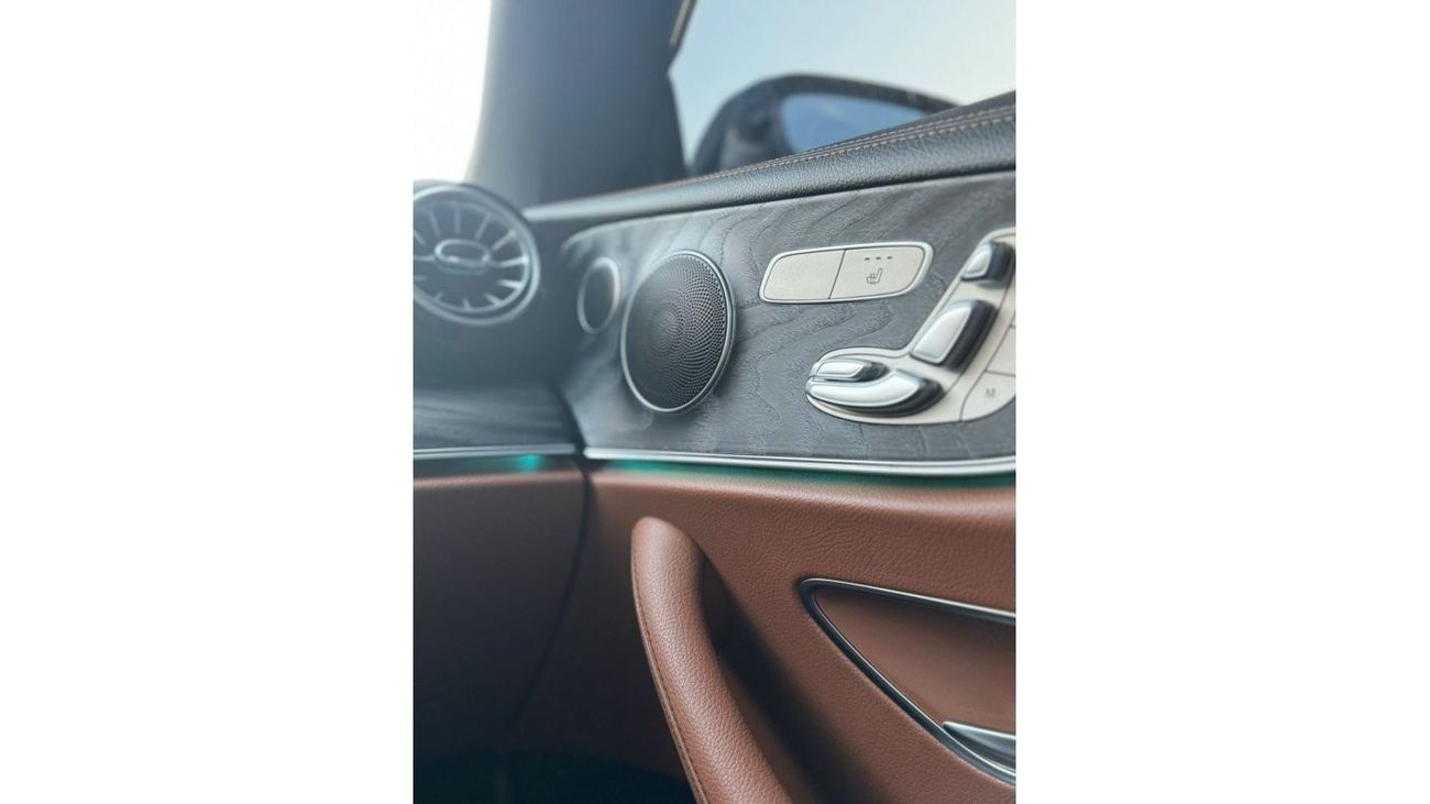 Mercedes-Benz E200 Std