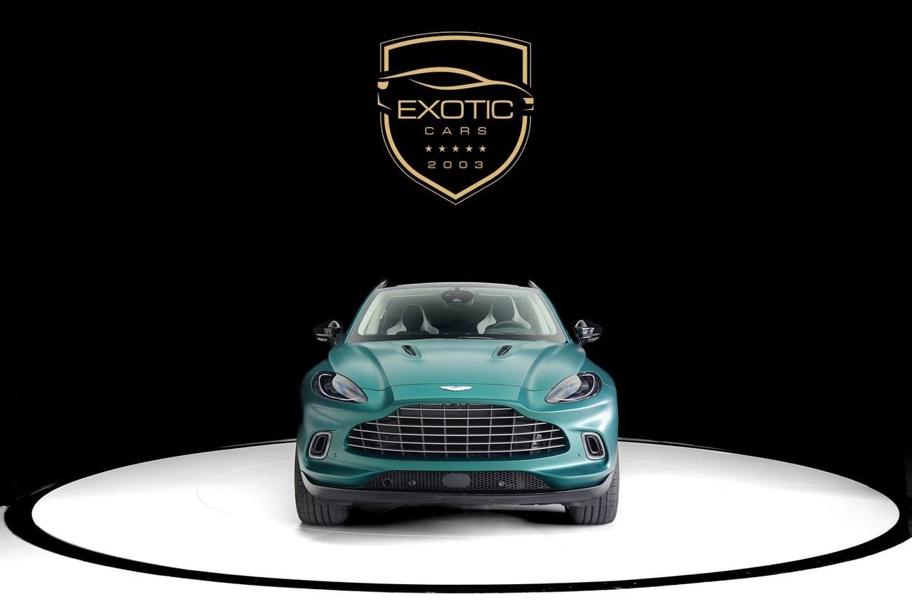 Aston Martin DBX 550