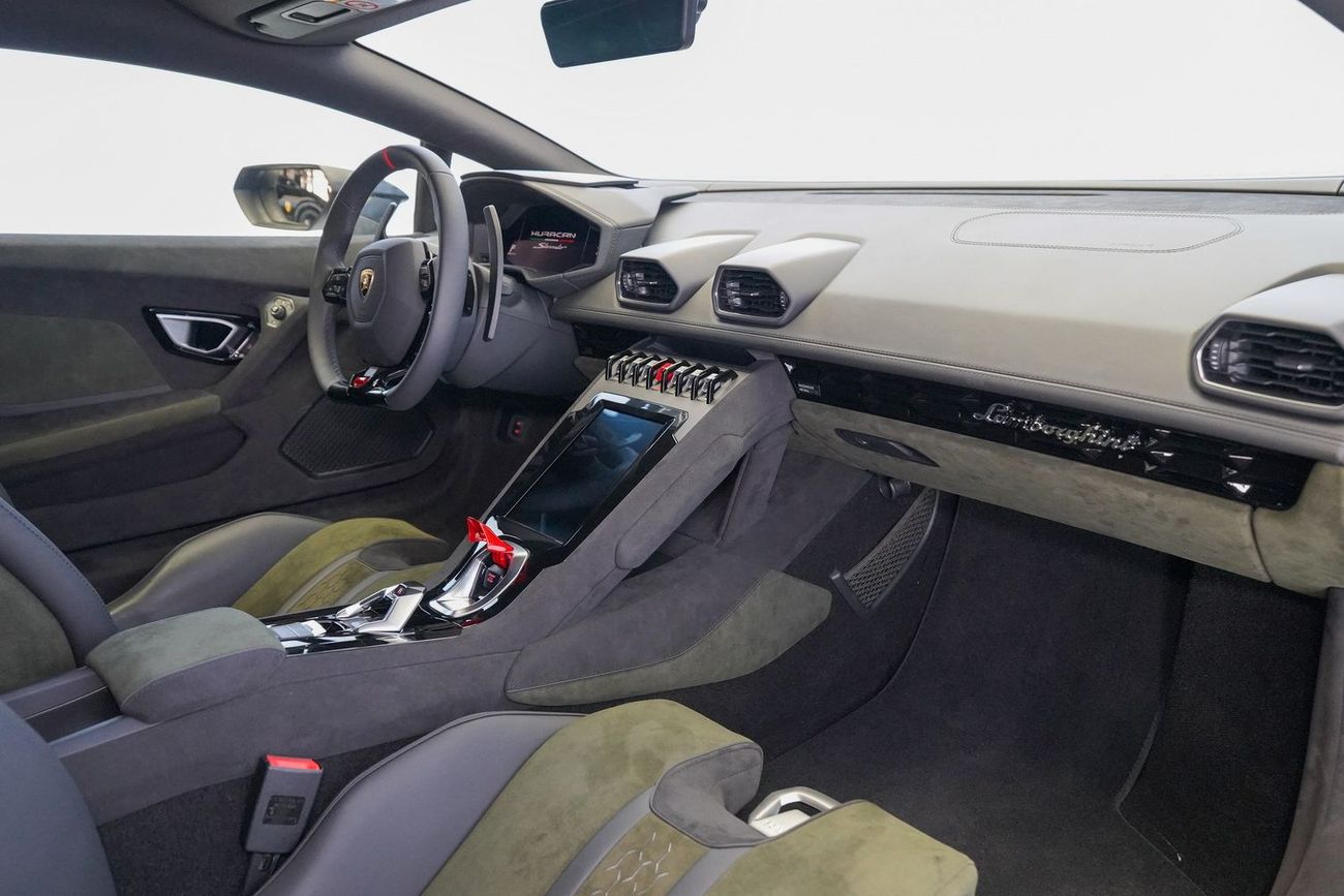 لامبورغيني هوراكان STERRATO 5.2L V10