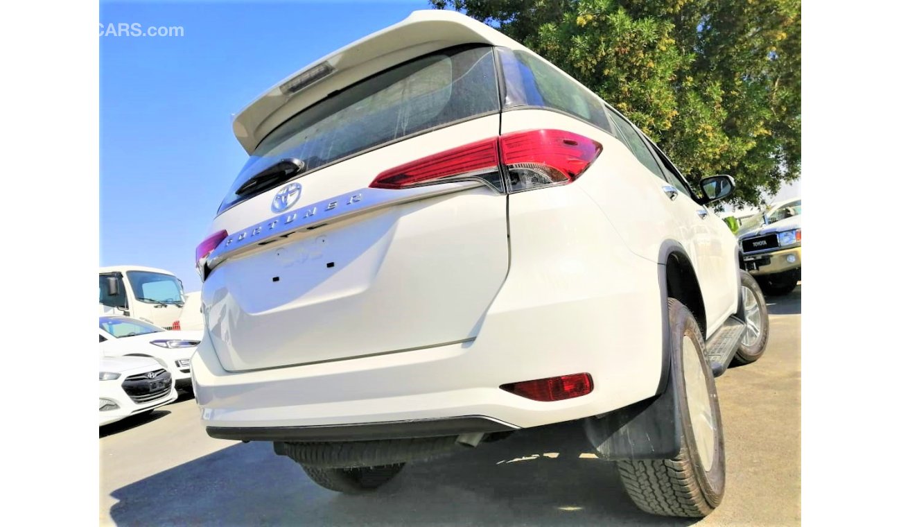 Toyota Fortuner Fortuner WITH SCREEN AND CAMERA