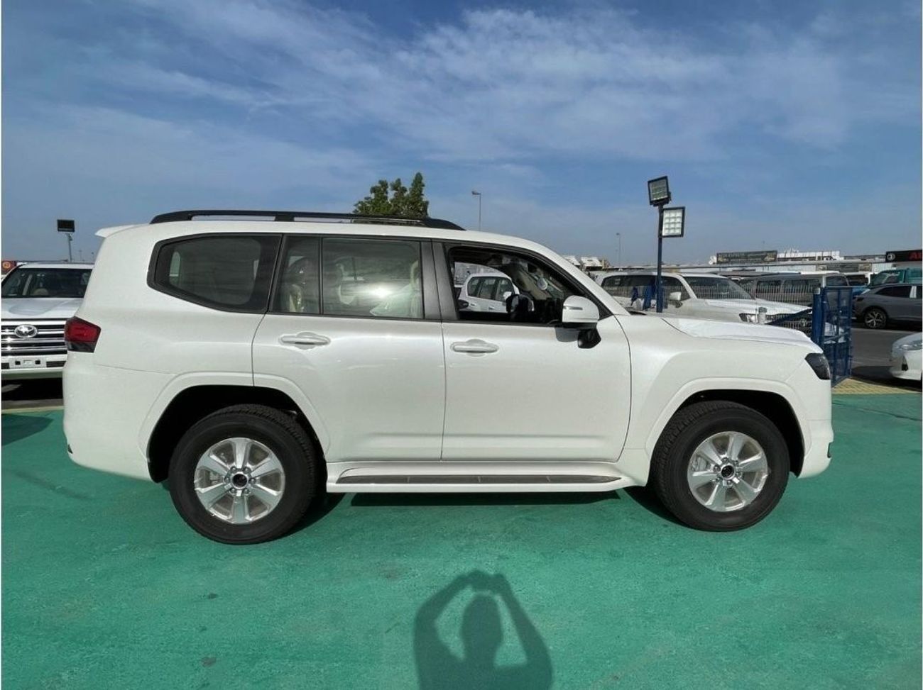 Toyota Land Cruiser LC300 - GXR // 3.5 L // 360 CAMARA - MODEL 2023