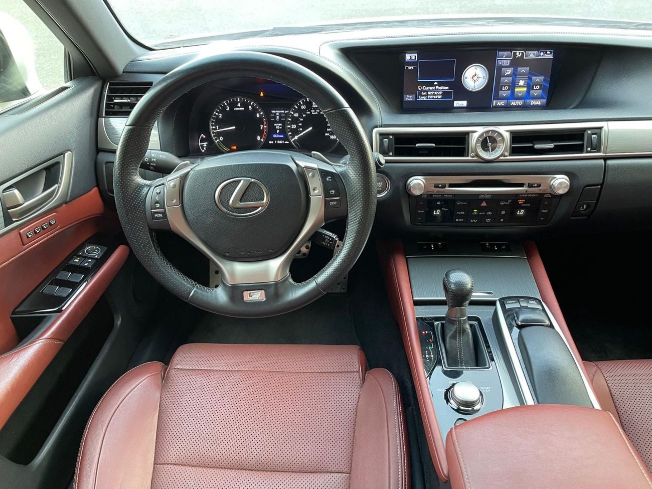 لكزس GS 350 بلاتينوم F-SPORT / 8 سرعات / دفع خلفي / مواصفات كاملة