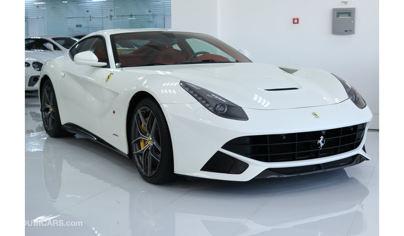 Ferrari F12 BERLINETTA F-12-2015