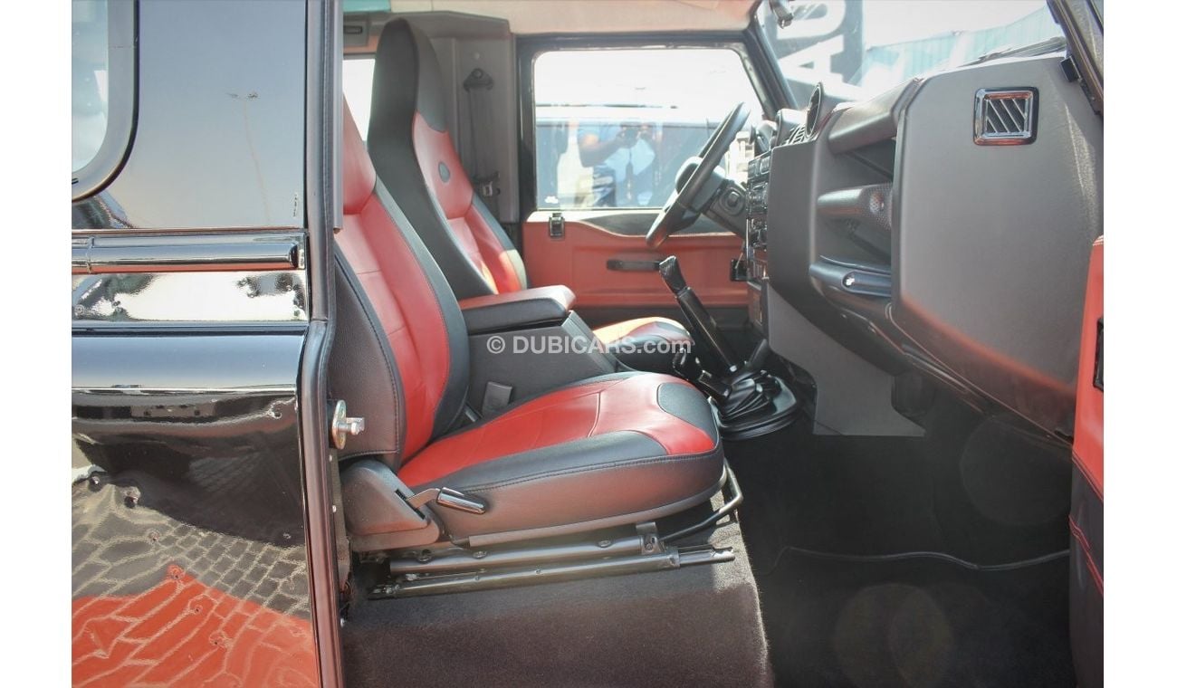 Land Rover Defender (2015) V4 90 Deisel, GCC