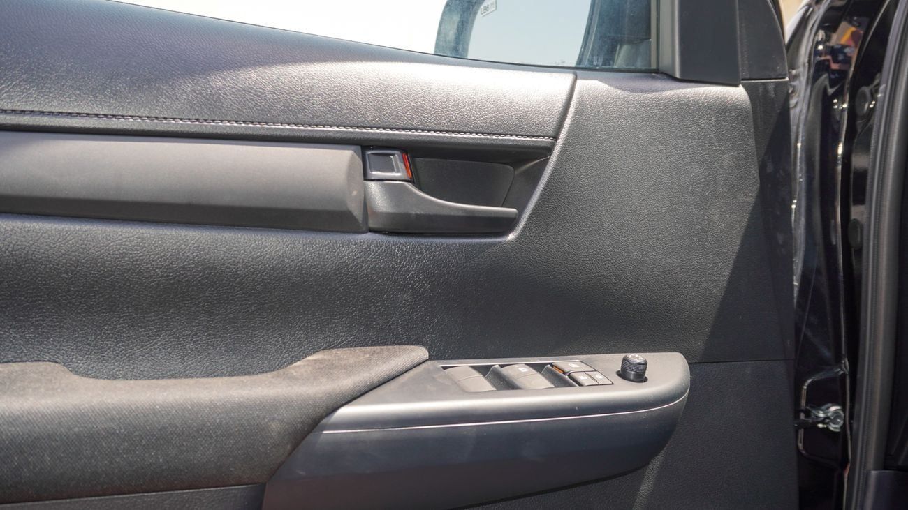 Toyota Hilux 2.7L Petrol 4WD