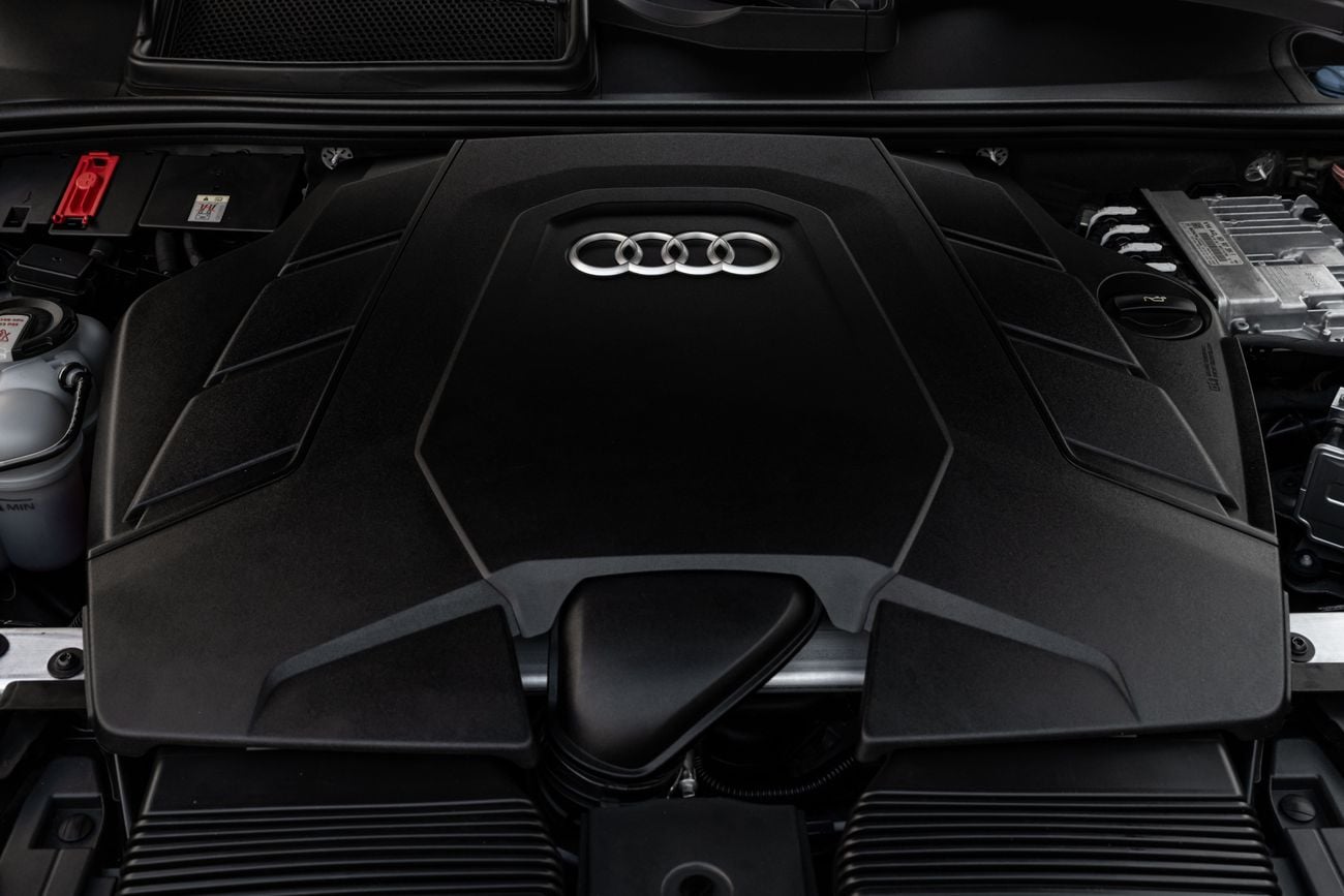 Audi Q8 Q8 S-Line | 4,407 P.M | 0% Downpayment | Audi Warranty!