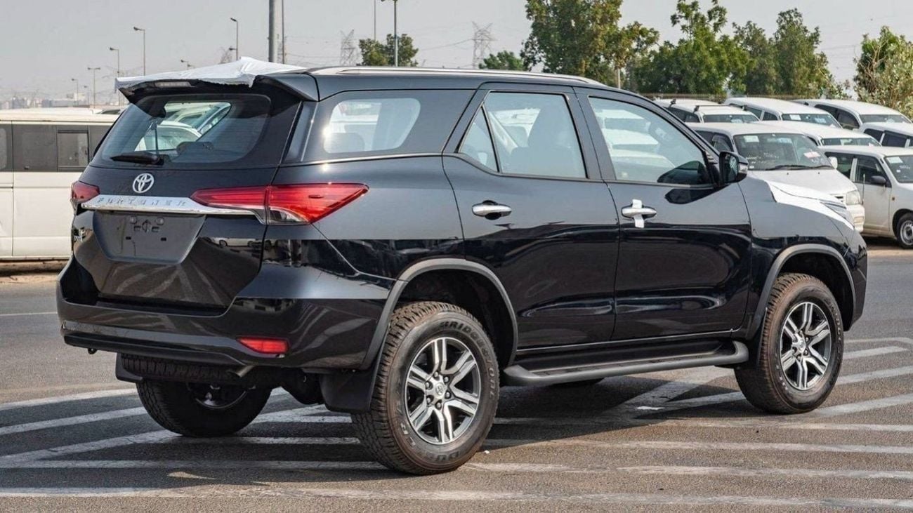 تويوتا فورتونر EXR Toyota Fortuner 2.4L Diesel V4 4x4 2024