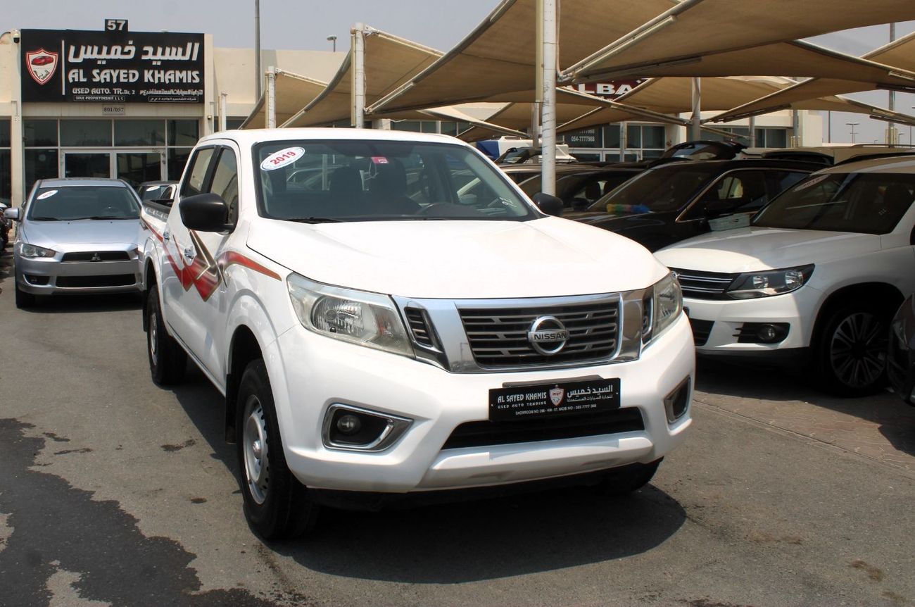 Nissan Navara Std 2.5L RWD A/T