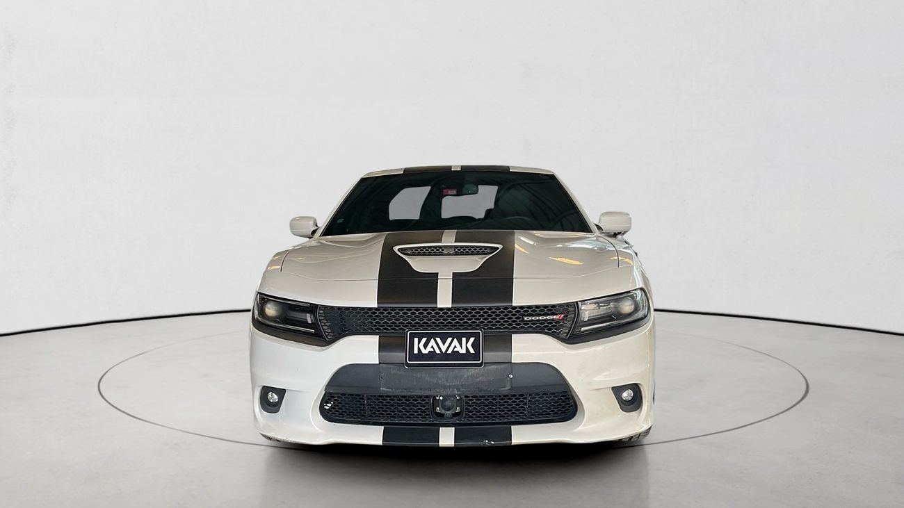 دودج تشارجر 5.7 R/T AUTO | شامل الضمان | 0 ﺪﻔﻋﺓ ﺃﻮﻟﻯ