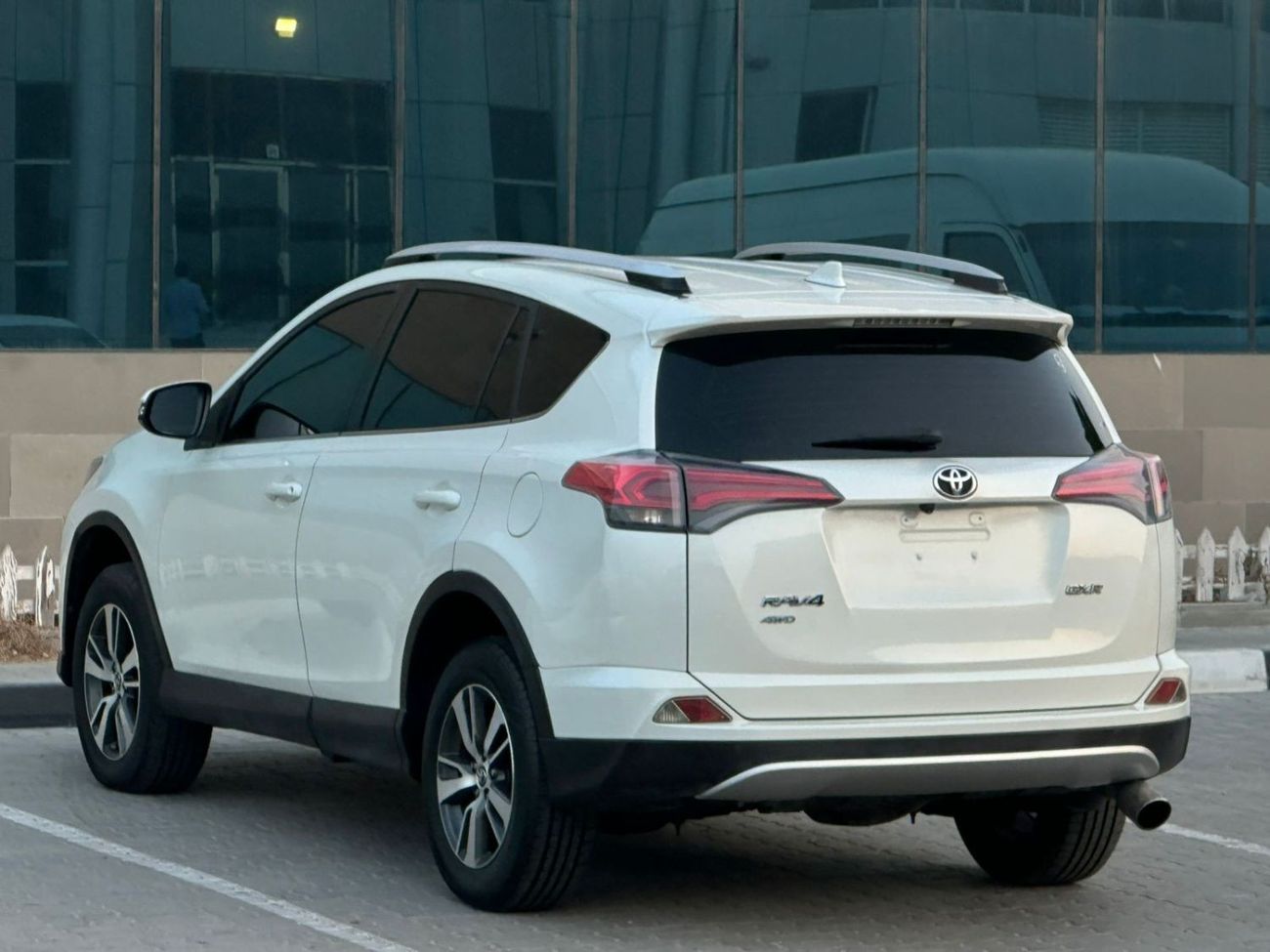 Toyota RAV4 GXR خليجي