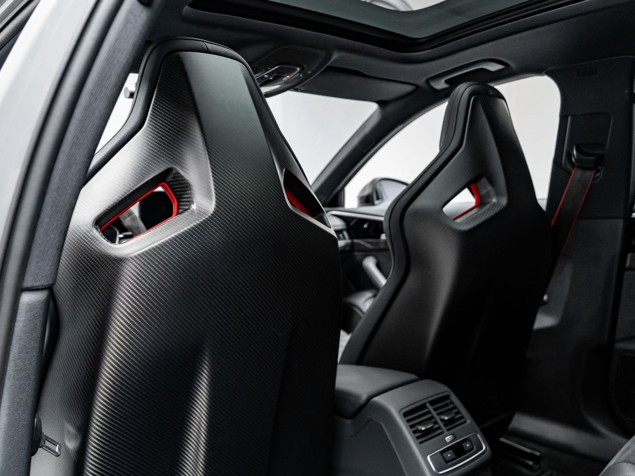 أودي RS4 2024 Audi RS4, 2027 Audi Warranty + 2029 Audi Service Contract, Carbon Bucket Seats, Low KMs, GCC