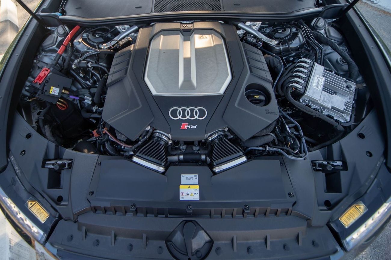 Audi RS6 2024 Audi RS6 Performance with 4.0L twin-turbo V8, 621 hp, 627 lb-ft torque, 8-speed automatic 2024