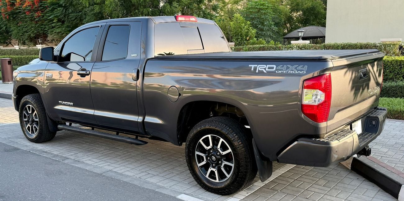Toyota Tundra 5.7L SR5