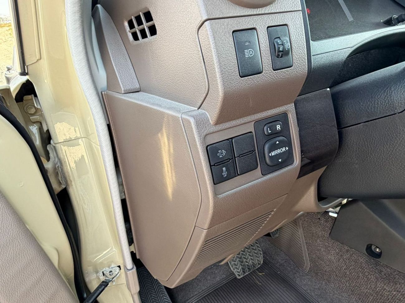 تويوتا لاند كروزر 70 Toyota LC71 2.8 AT mid option Saudi 2024