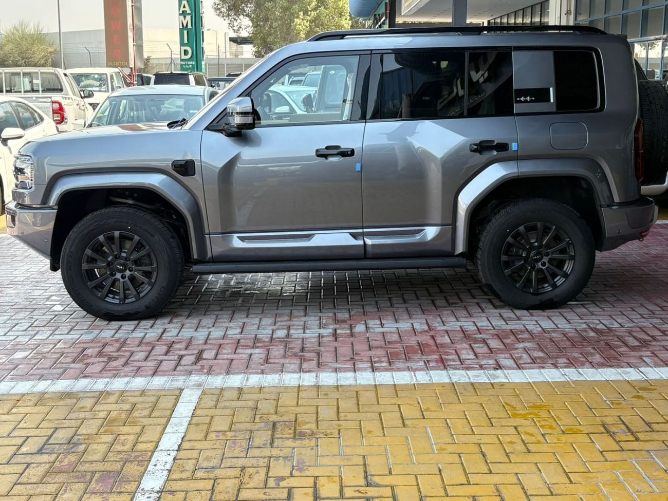 بي واي دي ليوبارد 5