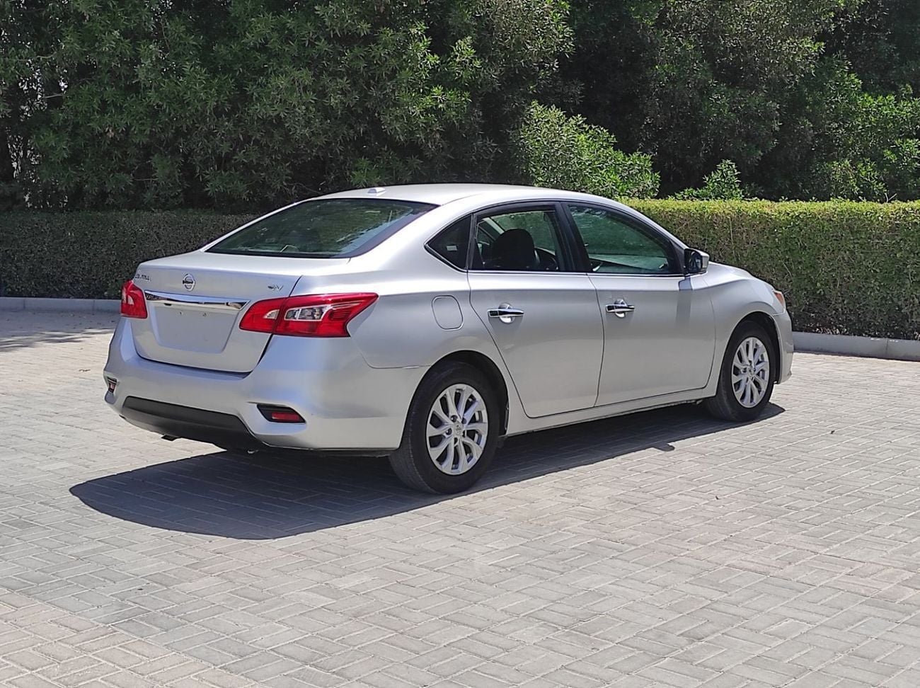 Nissan Sentra SV (NON GCC) S 1.6L (110 HP) Nissan Sentra 2019 isa Full automatic