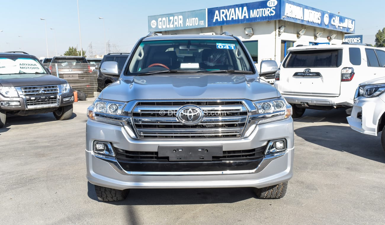 تويوتا لاند كروزر With 2019 body kit