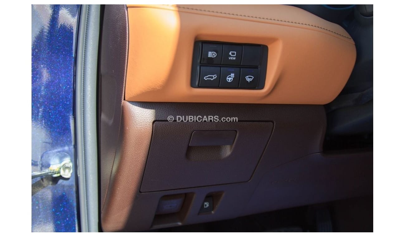 Toyota Highlander Platinum SUV AWD. Local Registration +10%