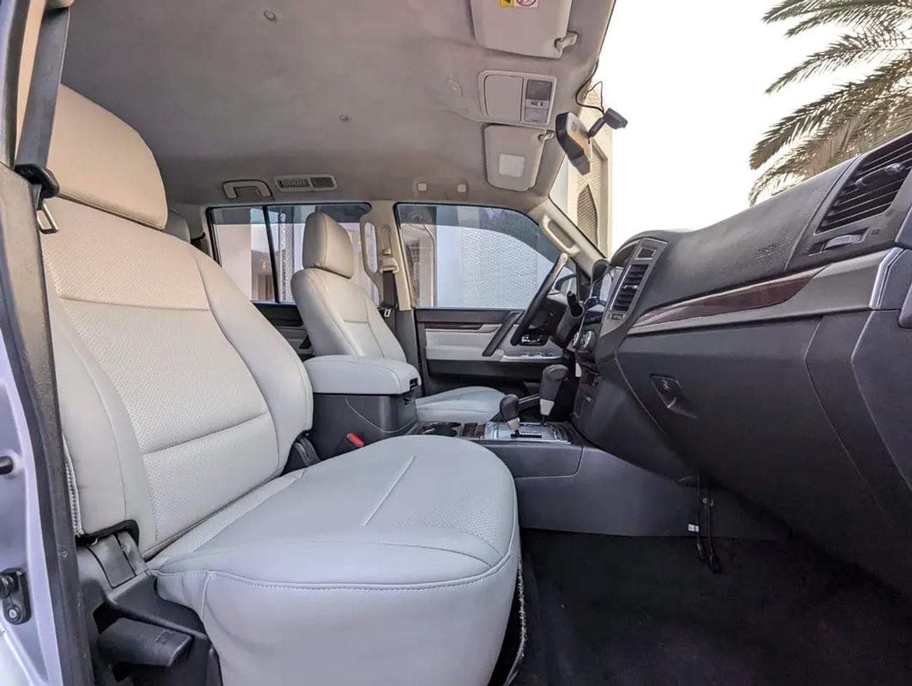 Mitsubishi Pajero GLS MIDLINE GLS MID OPTION V6 3.5L IN EXCELLENT CONDITION