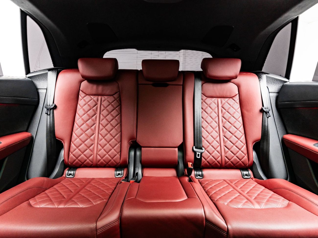 Audi SQ8 4.0 TFSI quattro (507 HP) 2024 Audi SQ8, 2029 Audi Warranty + Audi Service Contract, Low KMs, GCC