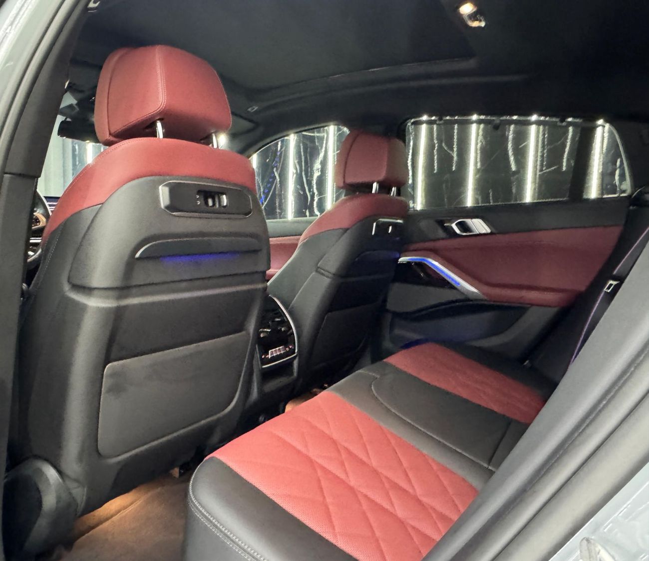 بي أم دبليو X6 xDrive40i Luxury M Sport Package 3.0L ***Appointment Only***  - AED 4,997 / Month with a 20% Down Pa