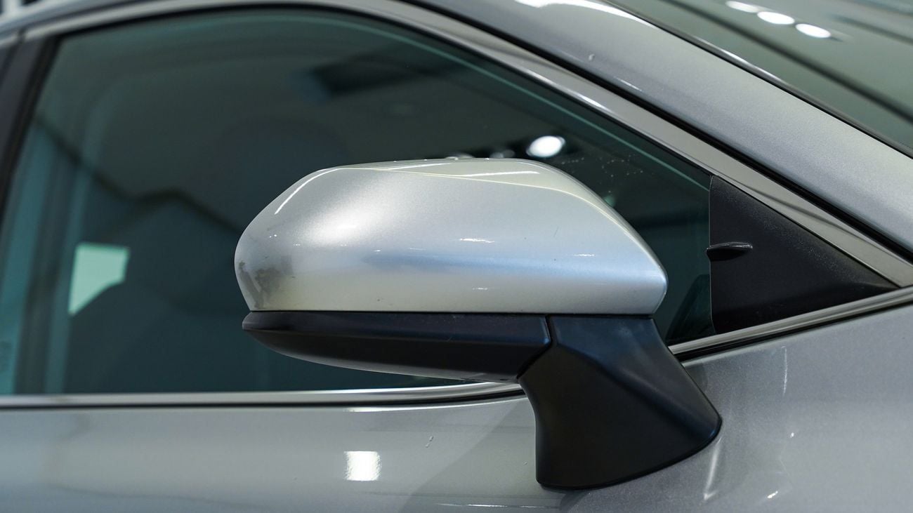 Toyota Camry LE 2.5L (176 HP)