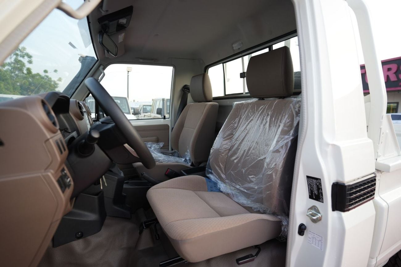 تويوتا لاند كروزر بيك أب 70 TOYOTA LC79 PICK-UP Single Cabin 2.8L 4-cylinder A/T MY26 Basic With Diff-lock