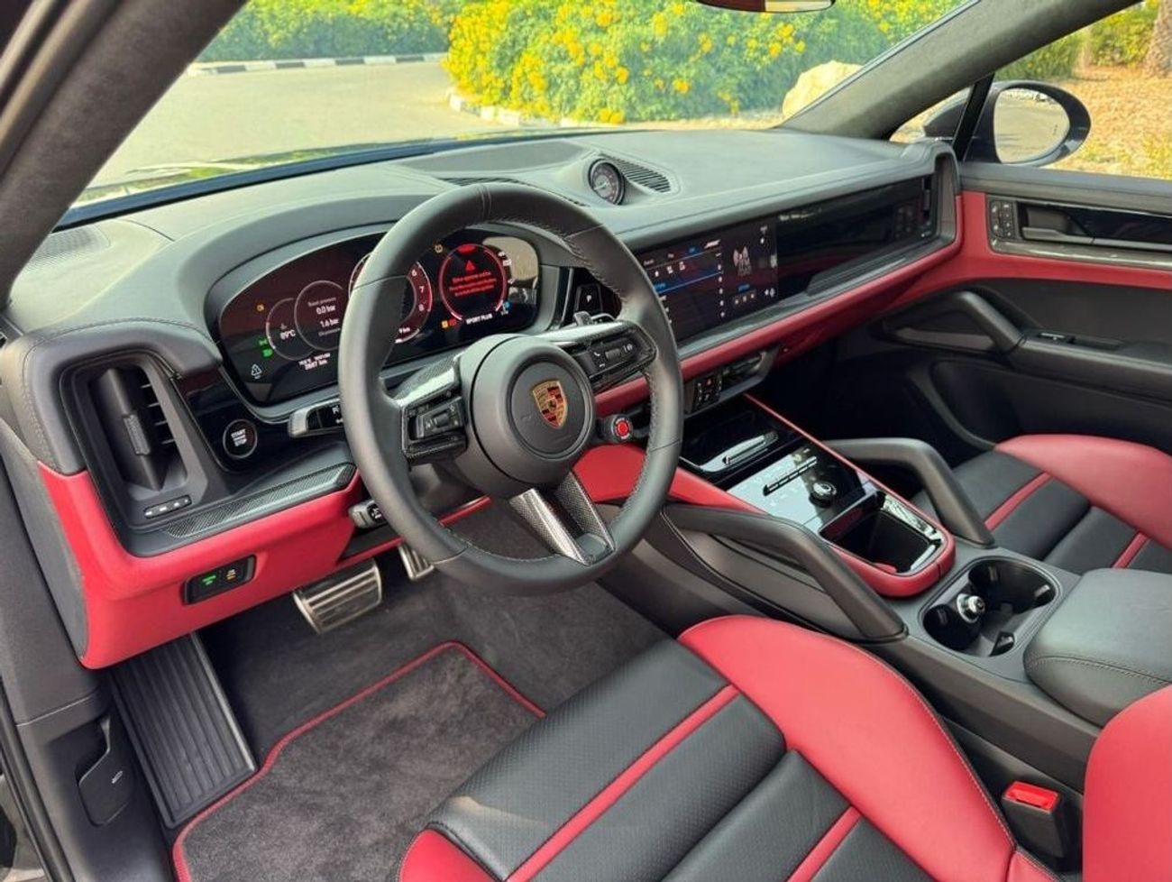 Porsche Cayenne GCC SPEC UNDER WARRANTY NEAT AND CLEAN