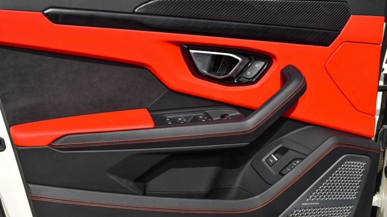 لامبورغيني اوروس 4.0T