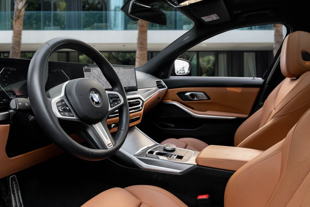 بي أم دبليو 330i 330i M Sport | 3,525 P.M | 0% Downpayment | BMW WARRANTY / SERVICE