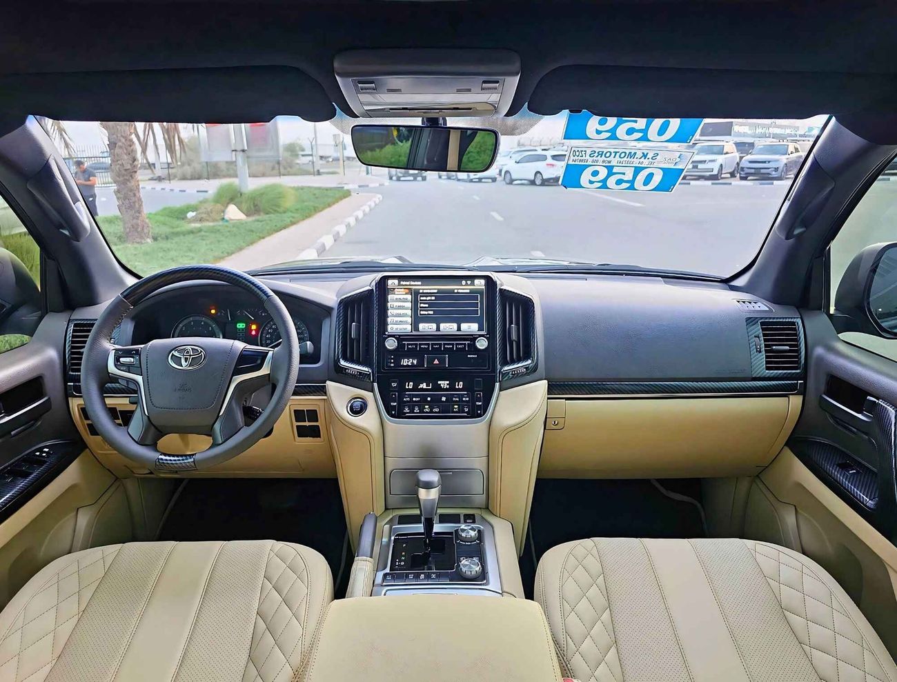 Toyota Land Cruiser GXR V6 4WD / INTERIOR UPGRADE / LOW  MILEAGE / MINT CONDITION / ONLY FOR EXPORT /  LOT#48220