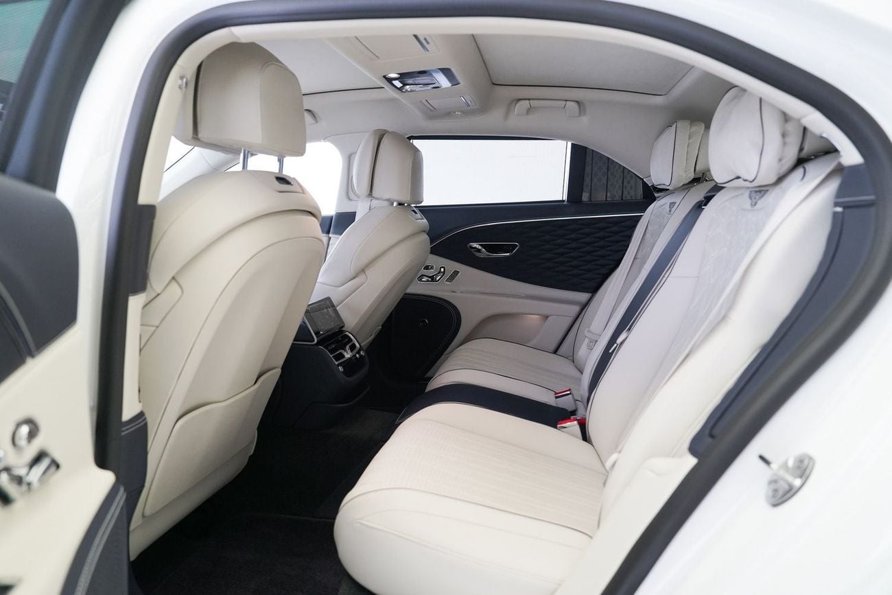 بنتلي فلاينج سبور Mulliner V8