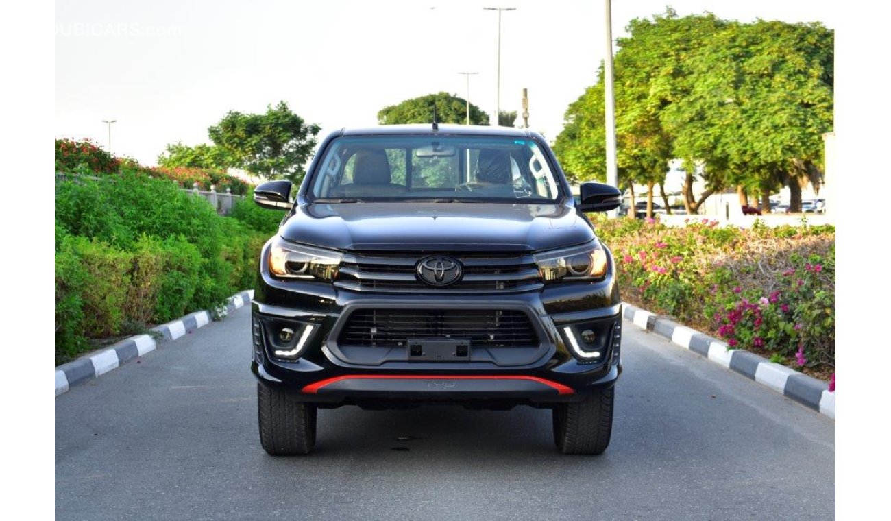 تويوتا هيلوكس DC TRD V6 4.0L PETROL BLACK EDITION