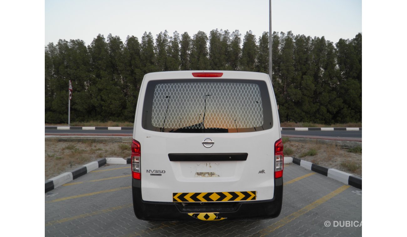 نيسان أورفان half panel van 6 seats 2016 Ref# AD58