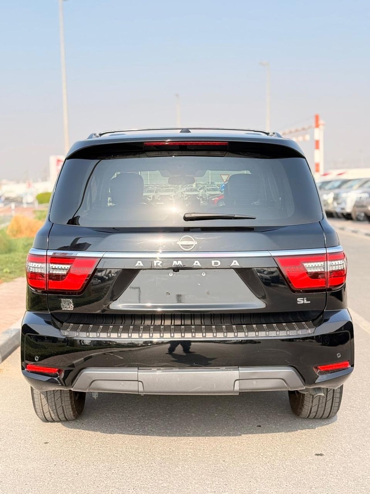 نيسان أرمادا SL full option Sunroof