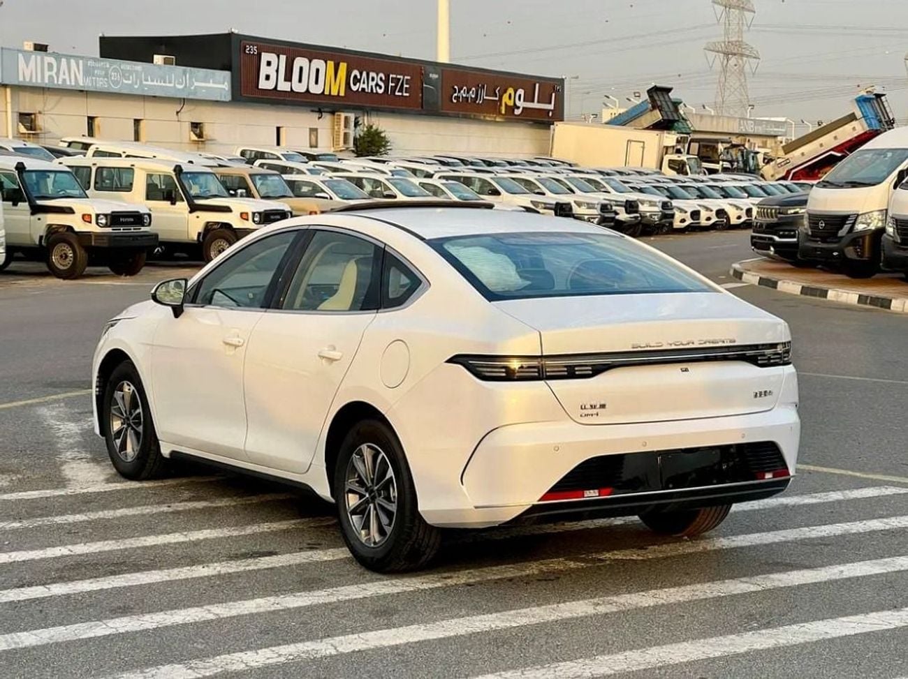 بي واي دي ديسترويار 05 STANDARD 1.5L Hybrid 4 Cylinder | LHD