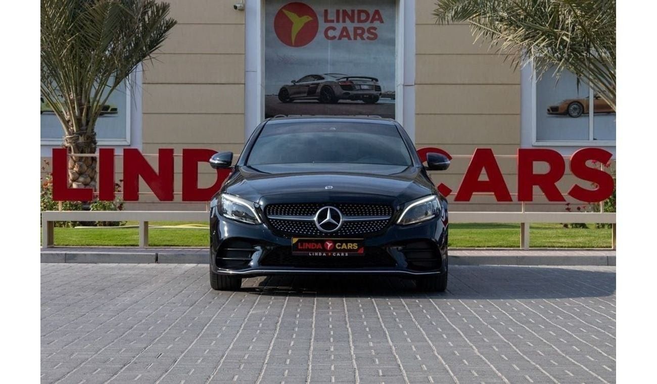 مرسيدس بنز C 200 Mercedes-Benz C200 AMG Premium + 2020 GCC under Agency Warranty and Service Contract  w
