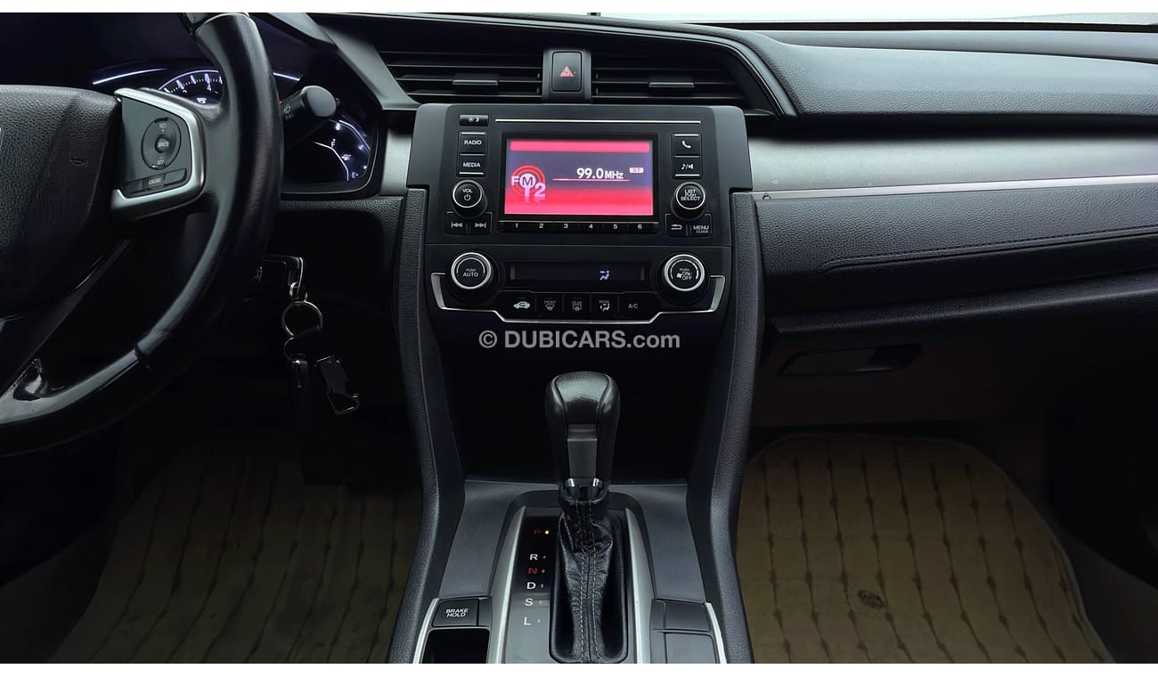 هوندا سيفيك LX 1.6 | بدون دفعة مقدمة | اختبار قيادة مجاني للمنزل