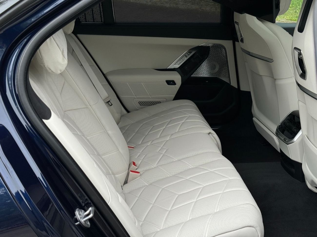 BMW M760Li E XDRIVE MODELS