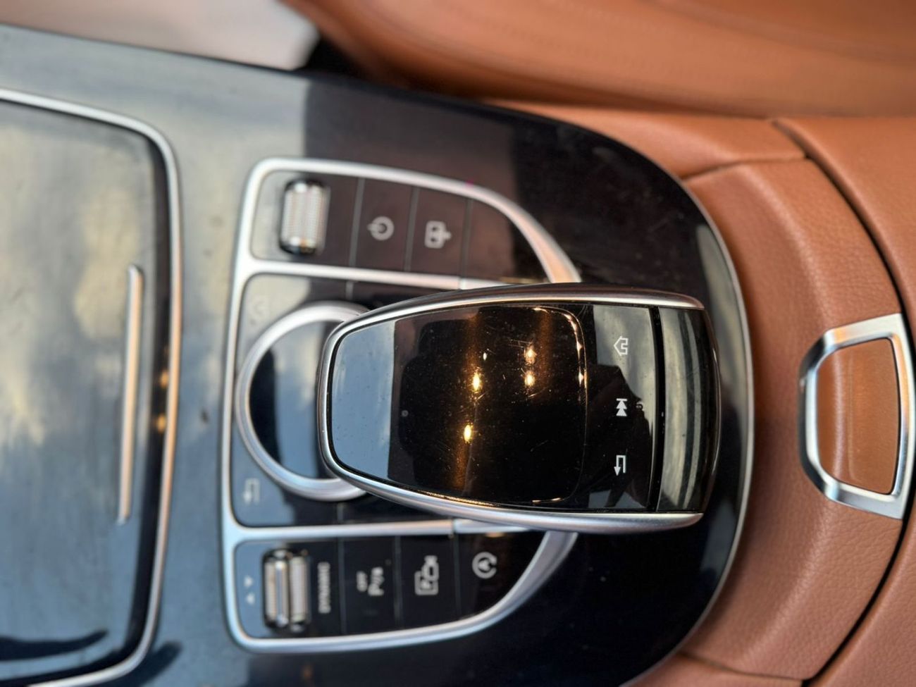 Mercedes-Benz E300 mercedes E300 2018 GCC FULL