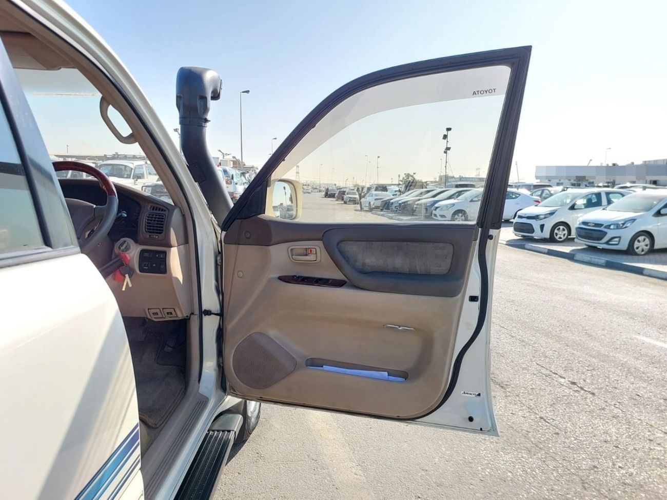 Toyota Land Cruiser TOYOTA LAND CRUISER SUV RHD 1999 MODEL 4.2 L DIESEL AUTOMATIC(PM13650)