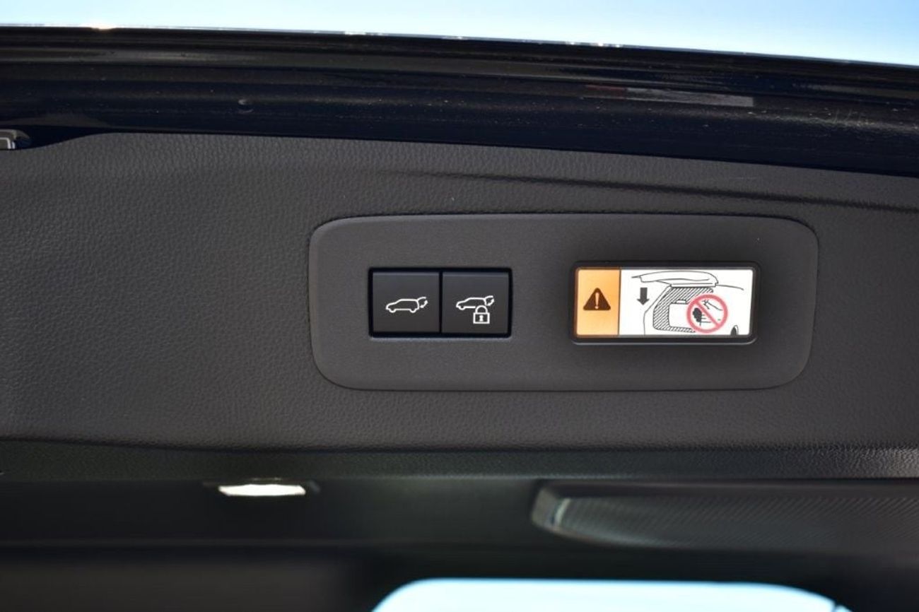 تويوتا برادو TXL-3 2.4L PETROL  4WD 7-SEAT AT