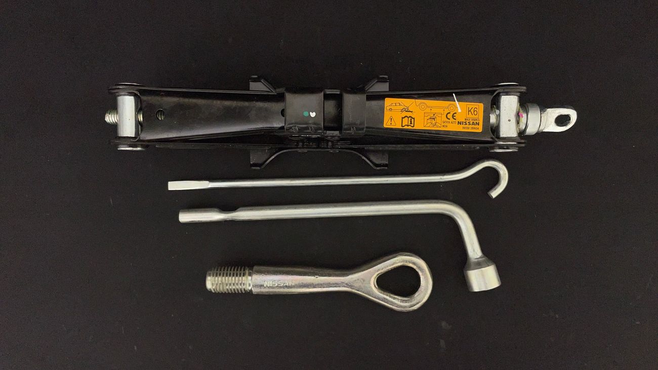 نيسان صني S 1.5 | بدون دفعة مقدمة | اختبار القيادة في المنزل