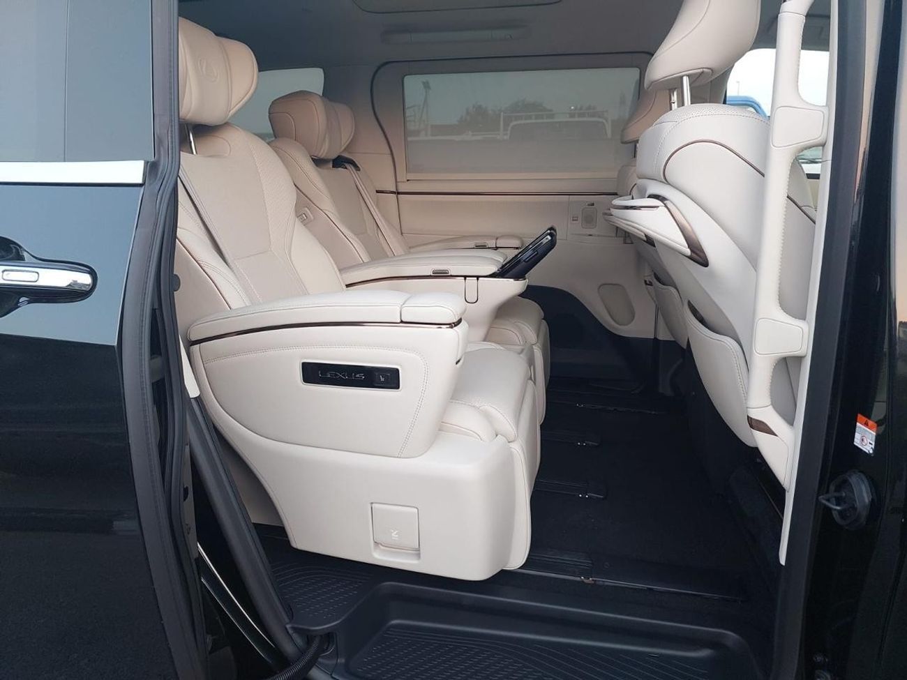 Lexus LM 350h Ready stock in dubai