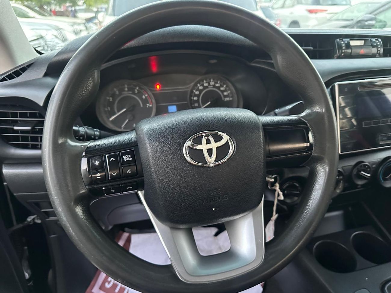 تويوتا هيلوكس GLX 2.7L Double Cab Utility A/T